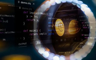 海宁 api php源码,下载的php源码怎么运行呢？